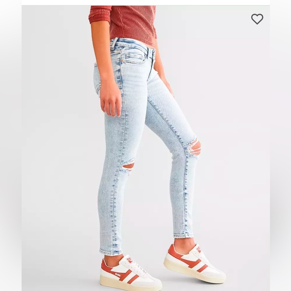 BKE Stella Ankle Skinny Stretch Jean. Sz: 27 waist / 30 inseam Color: Cotter - Picture 2 of 7